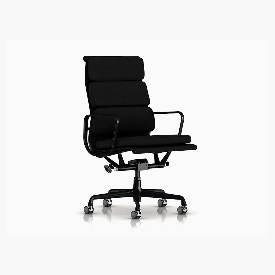 Herman Miller Eames Soft Pad Side Chair in Black | Leather